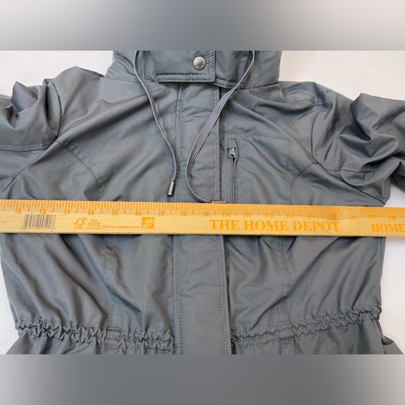 Abercrombie & Fitch Women’s All Season Weather Warrior hooded Jacket coat Size S - Picture 12 of 12